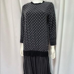 🇮🇹It’s silk! This made in Italy silk dress is a size 8P